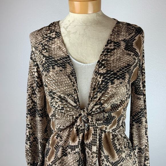Lani California Snake Print Short Romper Small - Picture 3 of 7